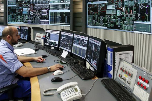 Rehabilitation of the Distributed Control System in a Thermoelectric Power Plant